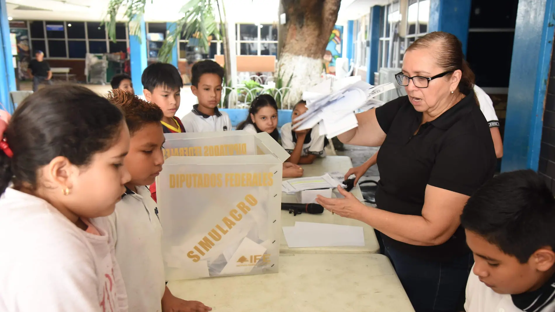 La Escuela Primaria “José María Gaja” de Tampico realizó un simulacro cívico-político de una elección